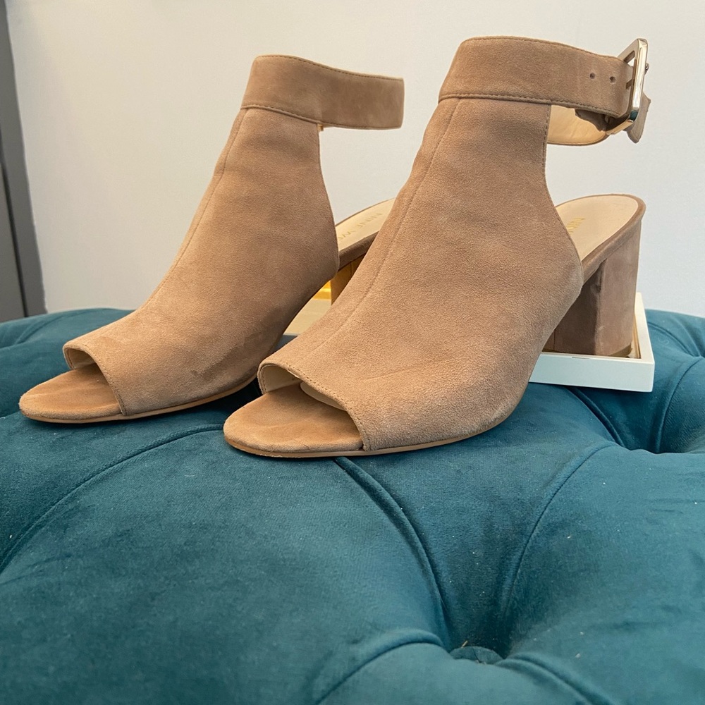 Nine West tan, genuine leather, bootie sz 9M